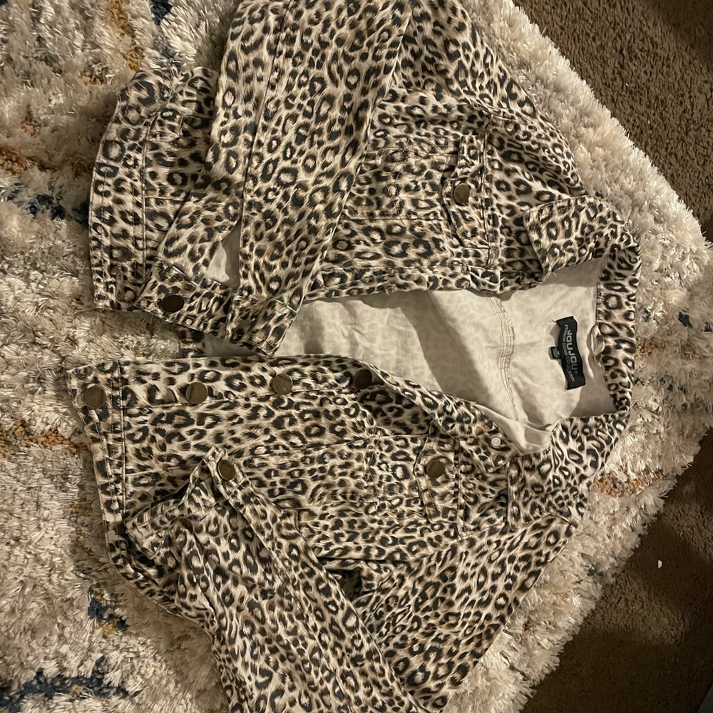 JouJou women’s denim cheetah print jacket
